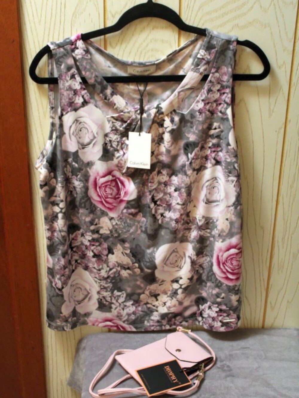 Calvin Klein Sleeveless Blouse & Diophy Cross-Body Purse Set - NWT